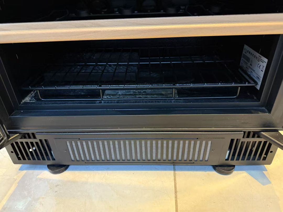 EUROCAVE エージング用ワインセラー V-259V3