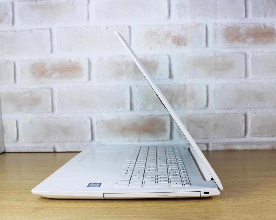 ✨SSD搭載 Core i3✨Windows11 オフィス付きノートパソコン