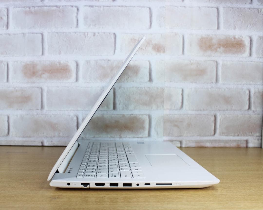 ✨SSD搭載 Core i3✨Windows11 オフィス付きノートパソコン