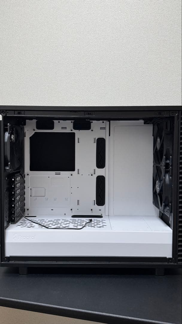 PCケース(自作PC用) Fractal Design Define 7