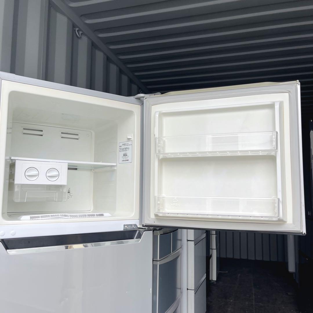 40取付無料！スタイリッシュシルバー大きめ227L 製氷ケース付き冷蔵庫！洗濯機