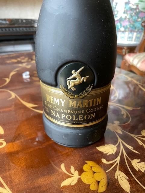 ブランデー REMY MARTIN NAPOLEON 750ml