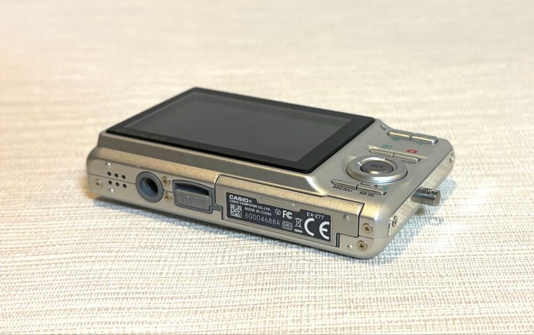 【美品】CASIO デジカメ EXILIM EX-Z77 シルバー