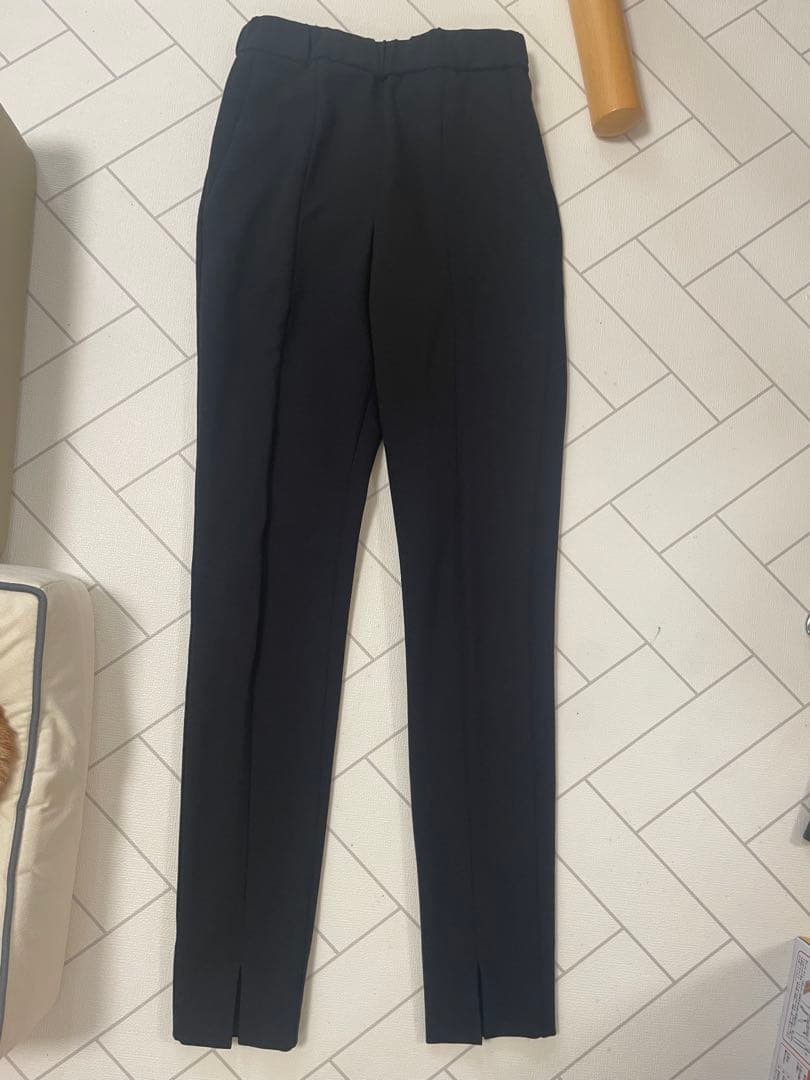 yori レギンス　パンツ