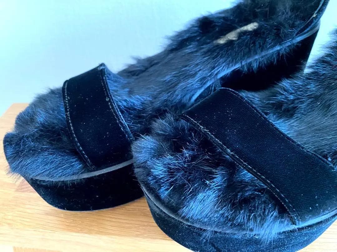 美品【ファビオルスコーニ 】ファー サンダル 35（22.5）
