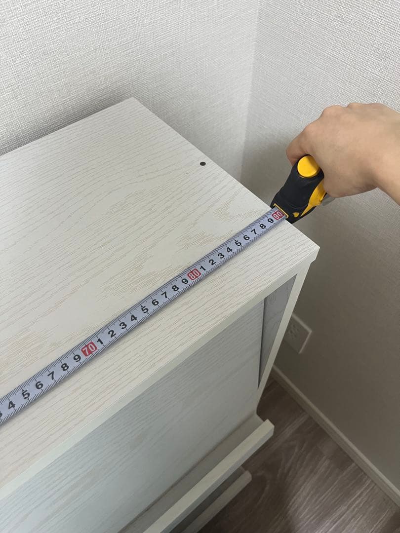 【完成品】ホワイト　本棚　スライド扉付き　木目調