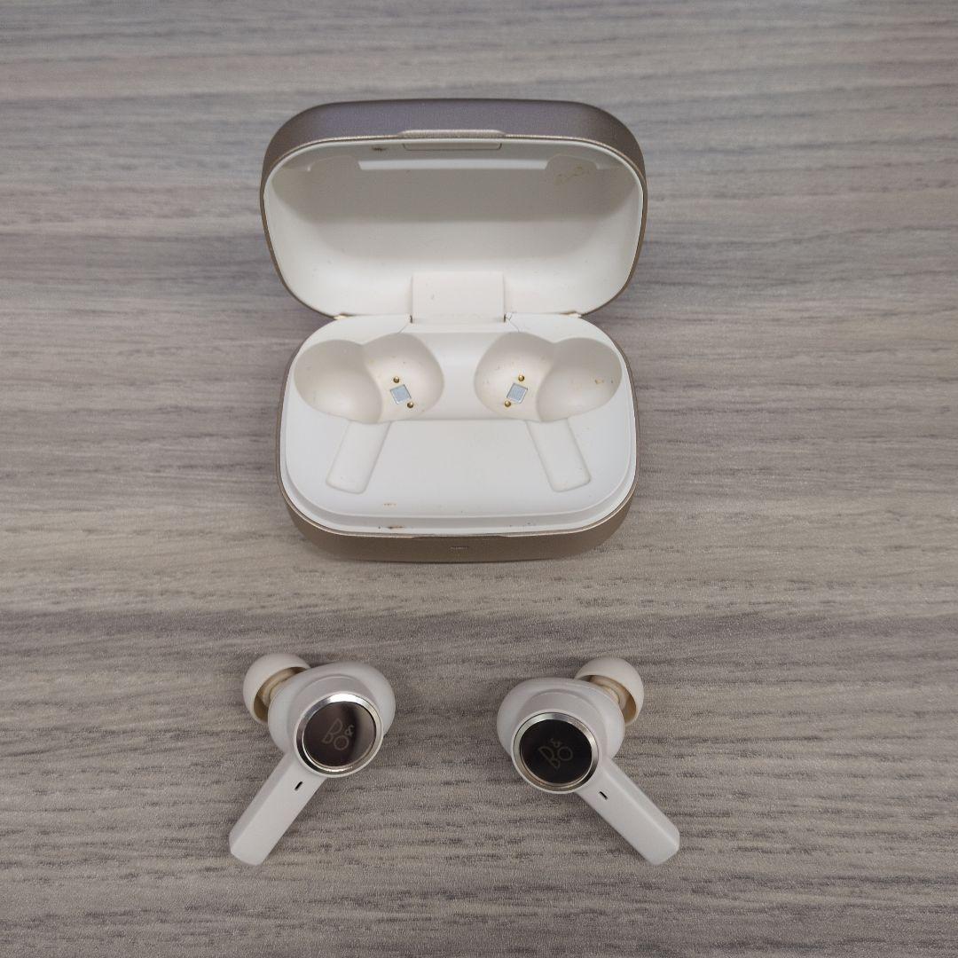 Bang & Olufsen ワイヤレスイヤホン