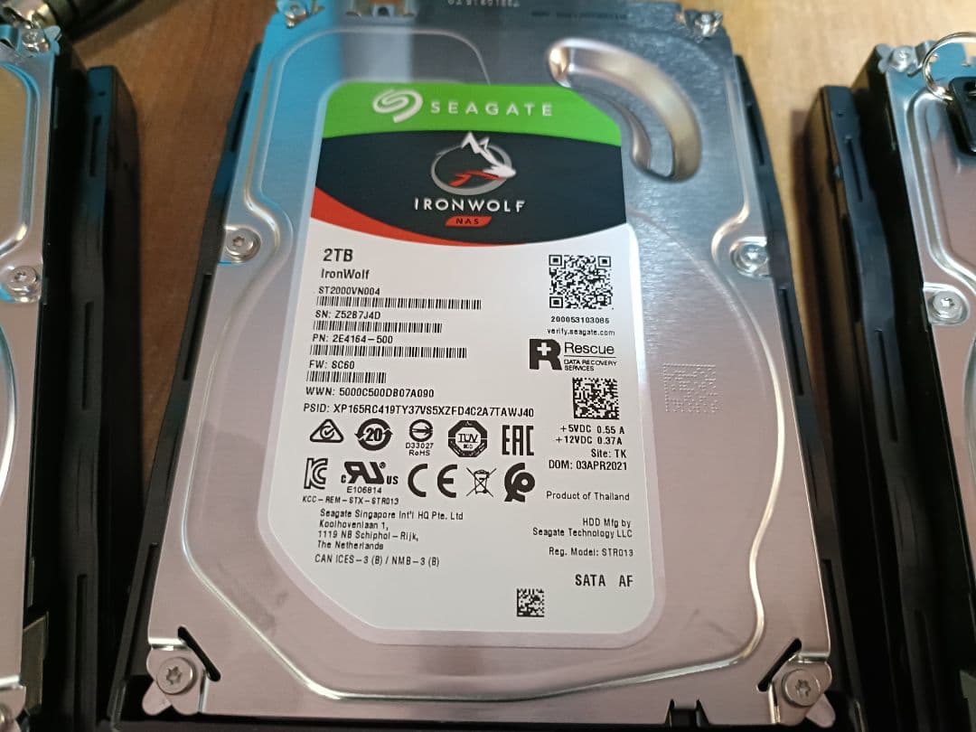 Synology DiskStation DS920+/JP 4ベイ