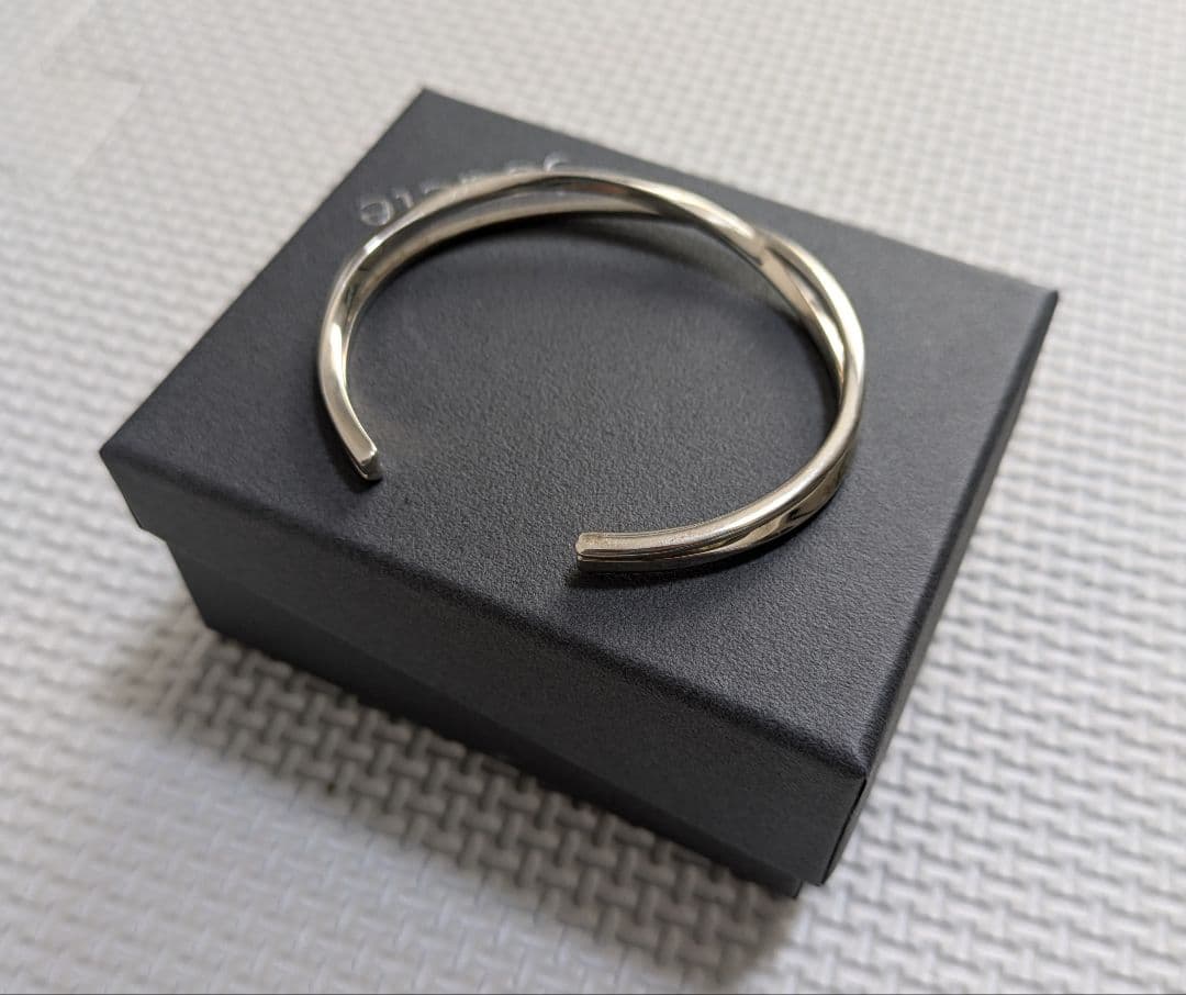 Jouete ジュエッテ ツイスト 捻り ひねり シルバー バングル