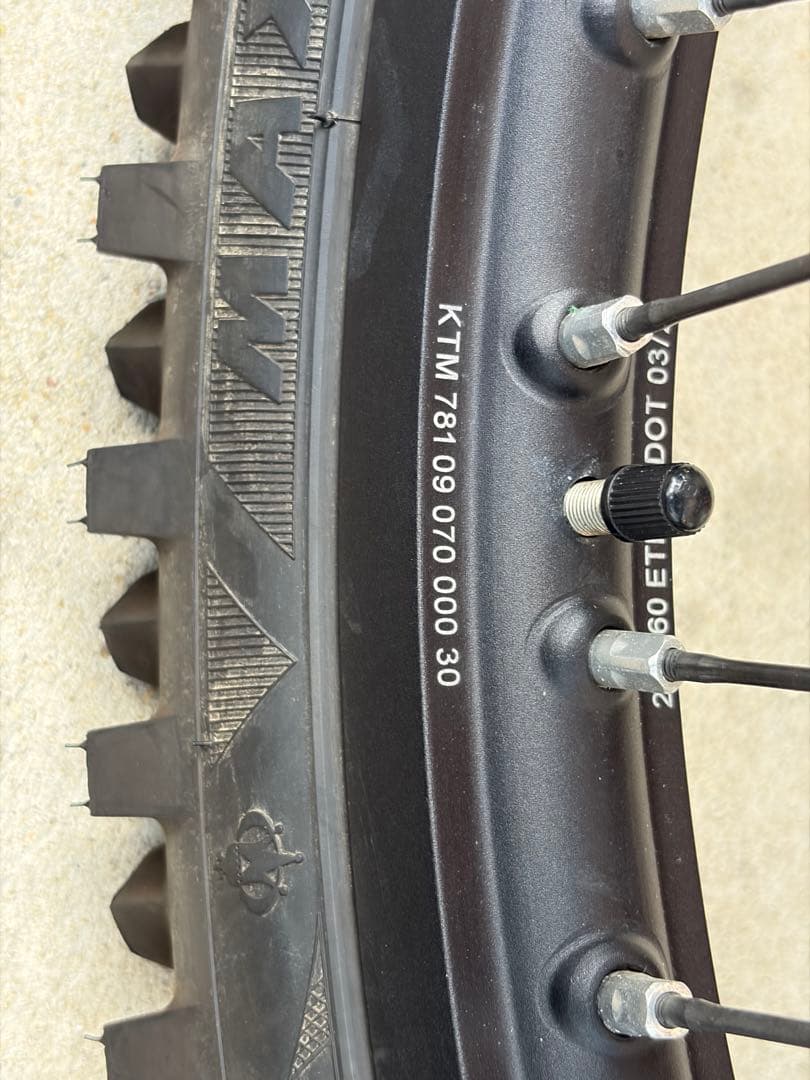 ２０２２年式　ktm 250excTPI 純正ホイール