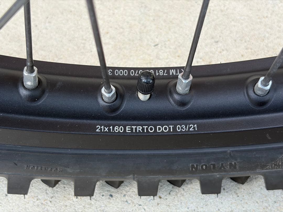 ２０２２年式　ktm 250excTPI 純正ホイール