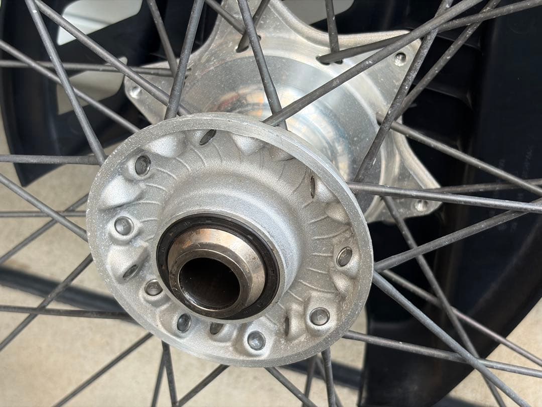 ２０２２年式　ktm 250excTPI 純正ホイール