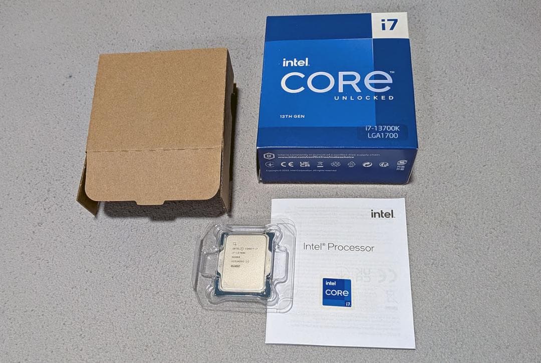 Intel Core i7-13700K SRMB8 第13世代 LGA1700