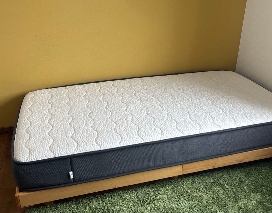 【美品】使用回数少ないです NELLマットレス シングル