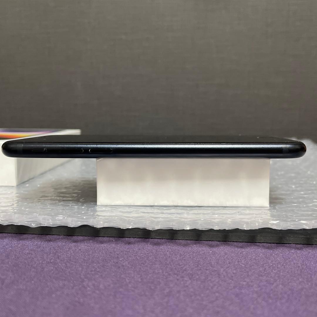 iPhone SE (第3世代) ブラック 本体　64GB
