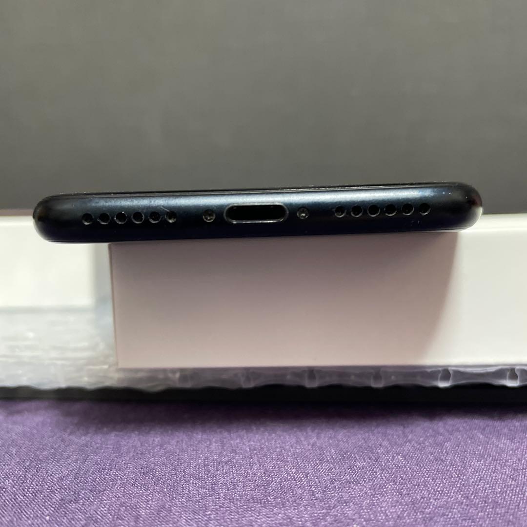 iPhone SE (第3世代) ブラック 本体　64GB