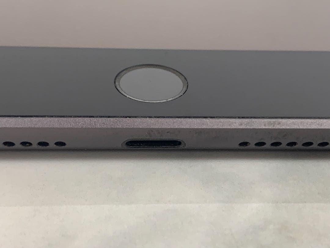 ＋ Apple iPad スペースグレー 第8世代