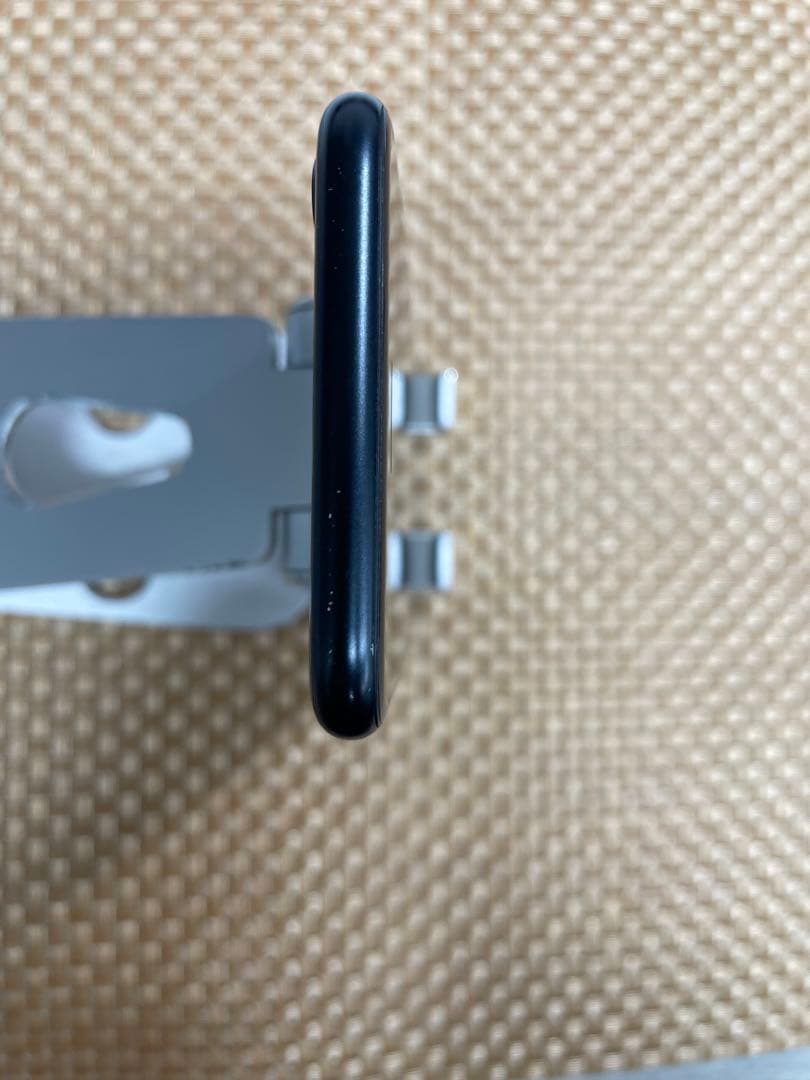iPhone SE 第3世代 128 GB ミッドナイトSIMフリー【8357】