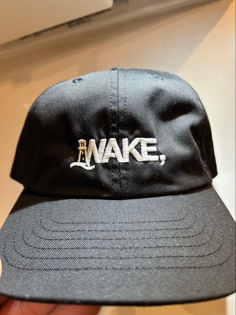 WAKE ブラックベースボールキャップ