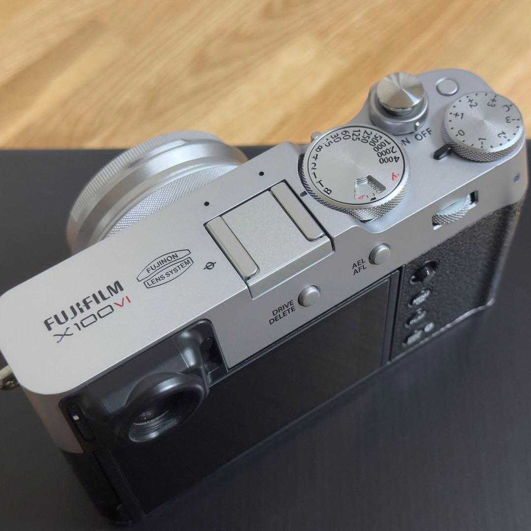 FUJIFILM X100VI 本体・付属品付き