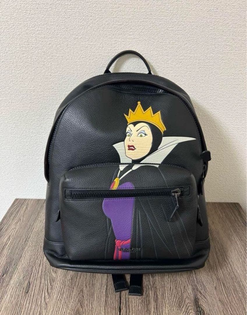カ*ム様 コーチ ディズニー クイーン レザー リュックサック ブラック 白雪姫