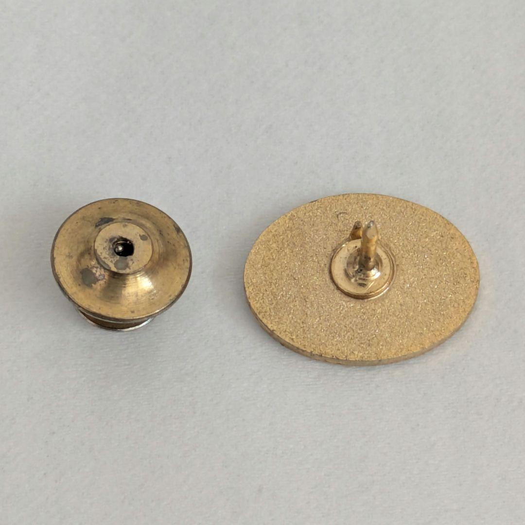 日立製作所　日立グループ HITACHI ピンバッチ　社章