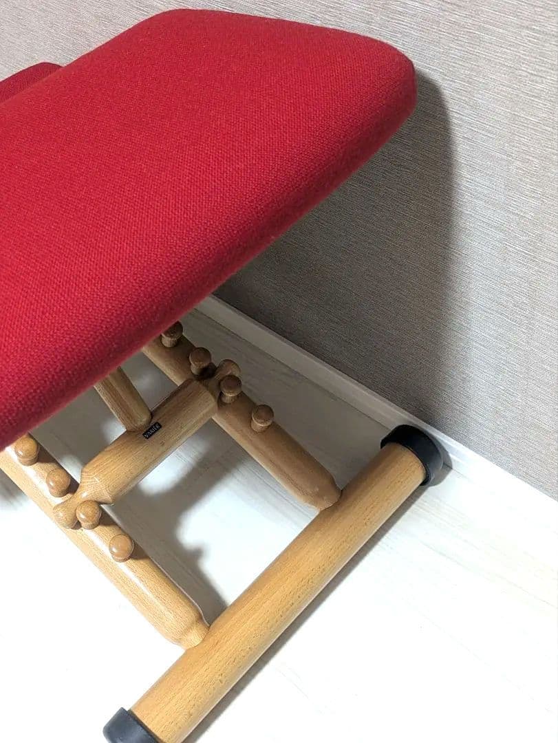 Stokke Varierマルチバランスチェア　姿勢改善 （レッド）