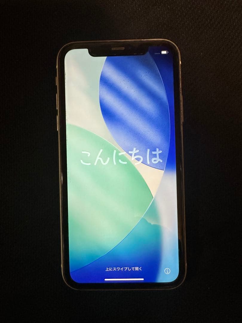 V*d様 Apple iPhone 11 白 本体