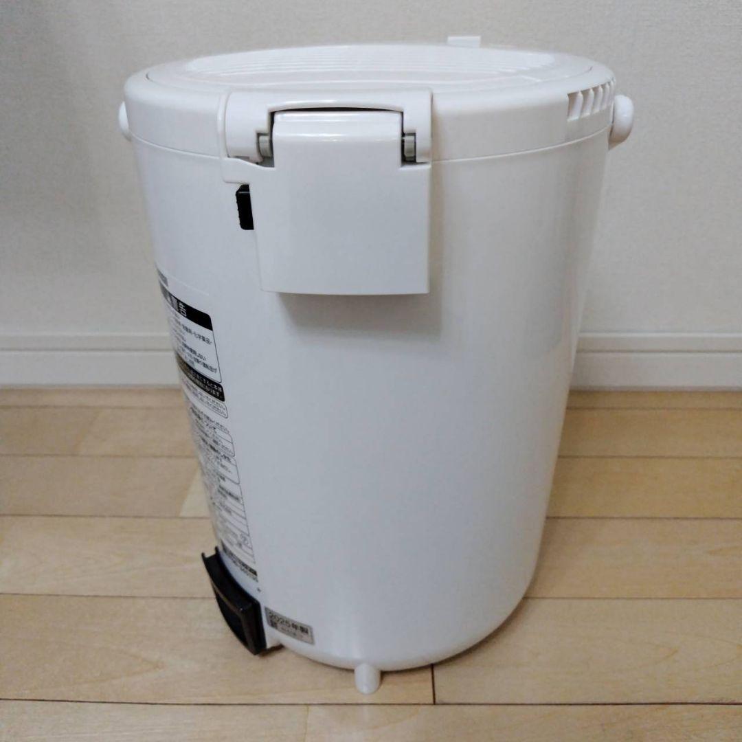 【2025年製】象印 スチーム式加湿器 EE-RU50-WA　【美品・匿名配送】