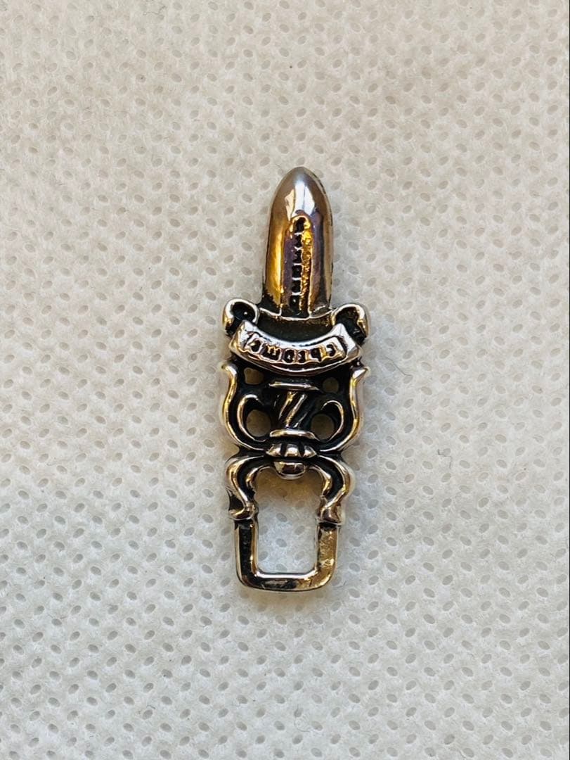 クロムハーツ　ダガー　ペンダント　 チャーム　シルバー　Chrom hearts