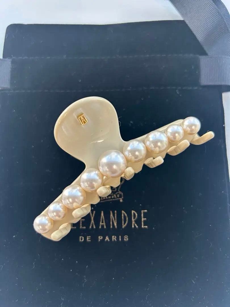 アレクサンドルドゥパリ　M クリップ　パール　ベージュ