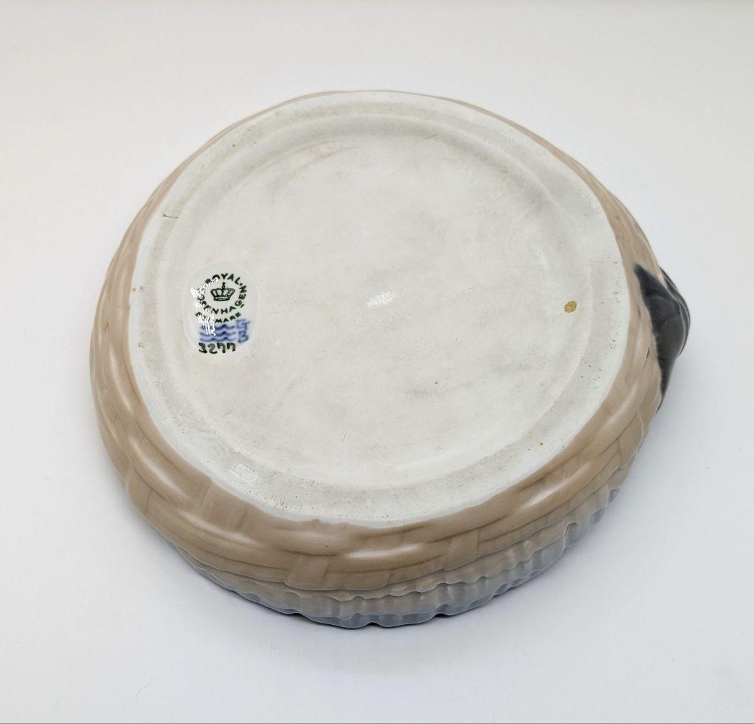 芸術性と希少性が織りなす逸品、ロイヤルコペンハーゲン「ロブスターデッシュ」