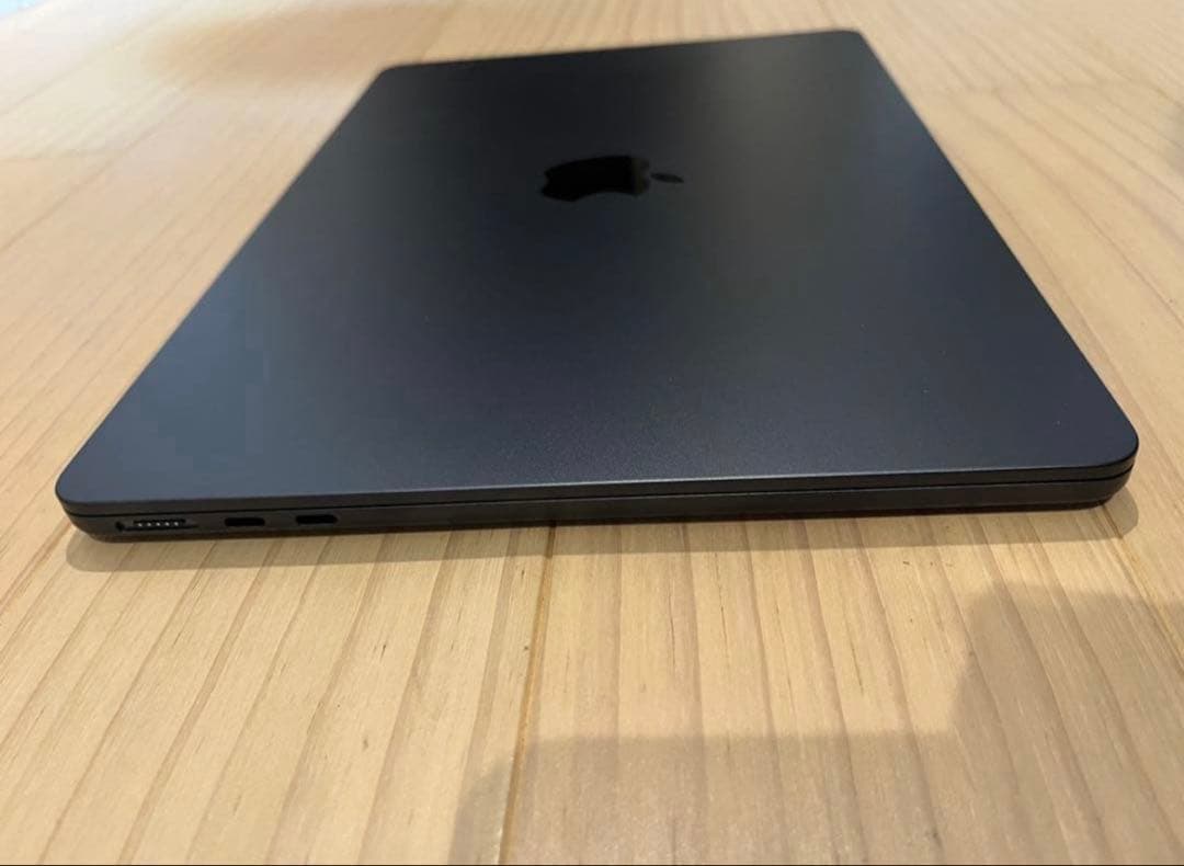 1TB M3 2024 MacBook Air マックブックエアー　PC