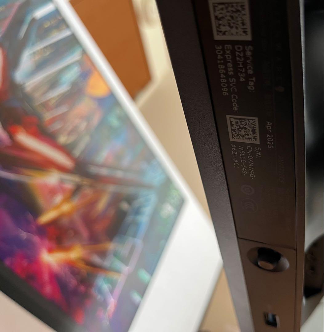 Dell AW2725QF 27インチ ゲーミングモニター 4K IPSパネル