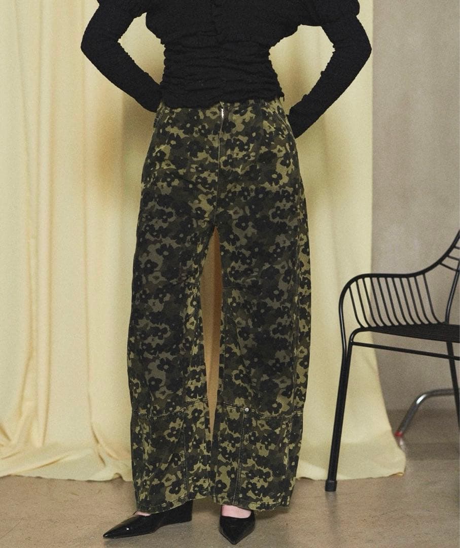 フラワーカモフラージュカーブパンツ MAISON SPECIAL