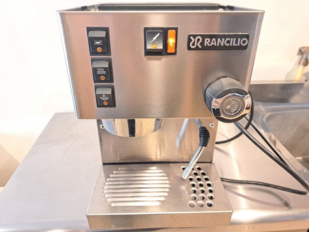 ま*っ様 【訳あり】Rancilio エスプレッソマシン ステンレスとタンパーな