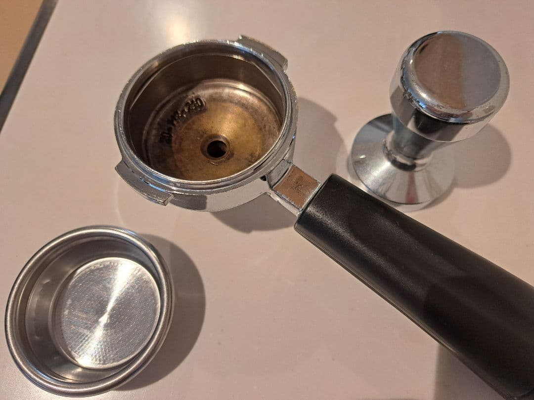 ま*っ様 【訳あり】Rancilio エスプレッソマシン ステンレスとタンパーな