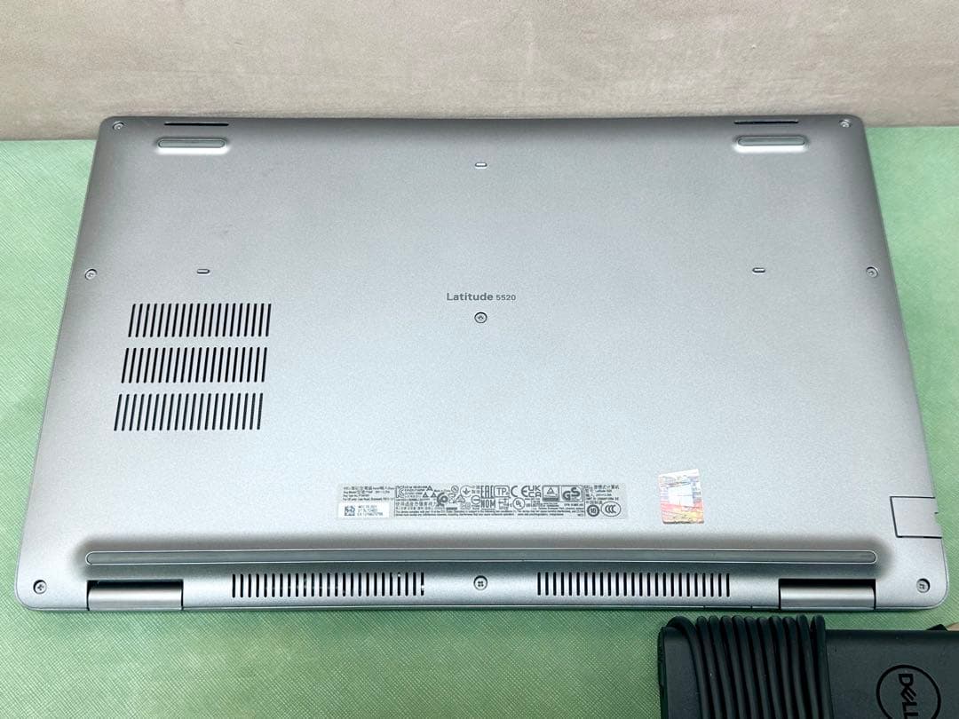 Windowsノート本体 DELL Latitude 5520 i5 8GB 256GB |2980