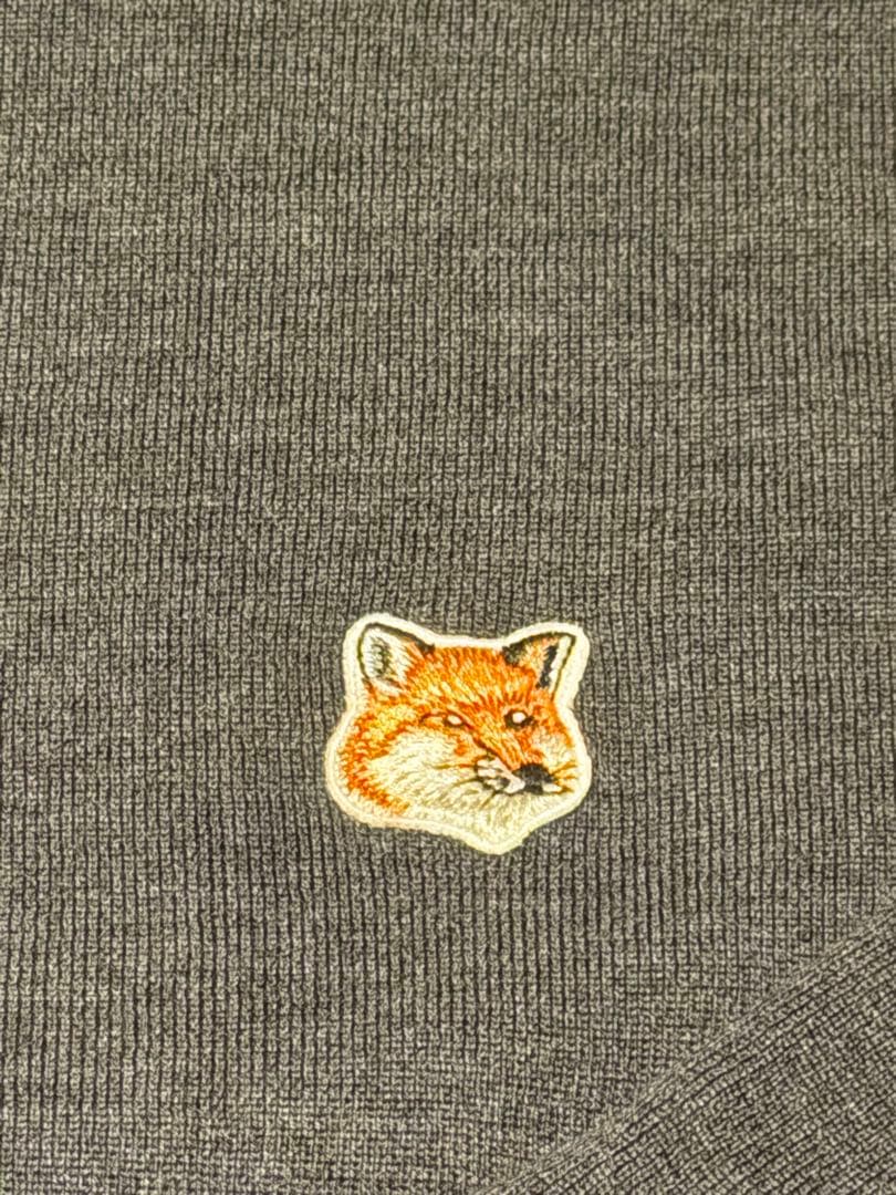 本日限定値下げ【美品】メゾンキツネタートルネック