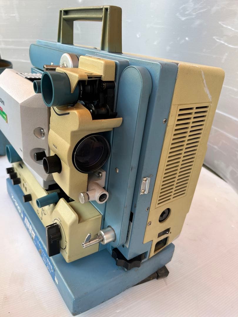 ロイヤルドルトン 専用❗️HOKUSHIN 映写機 X-310 PROJECTOR