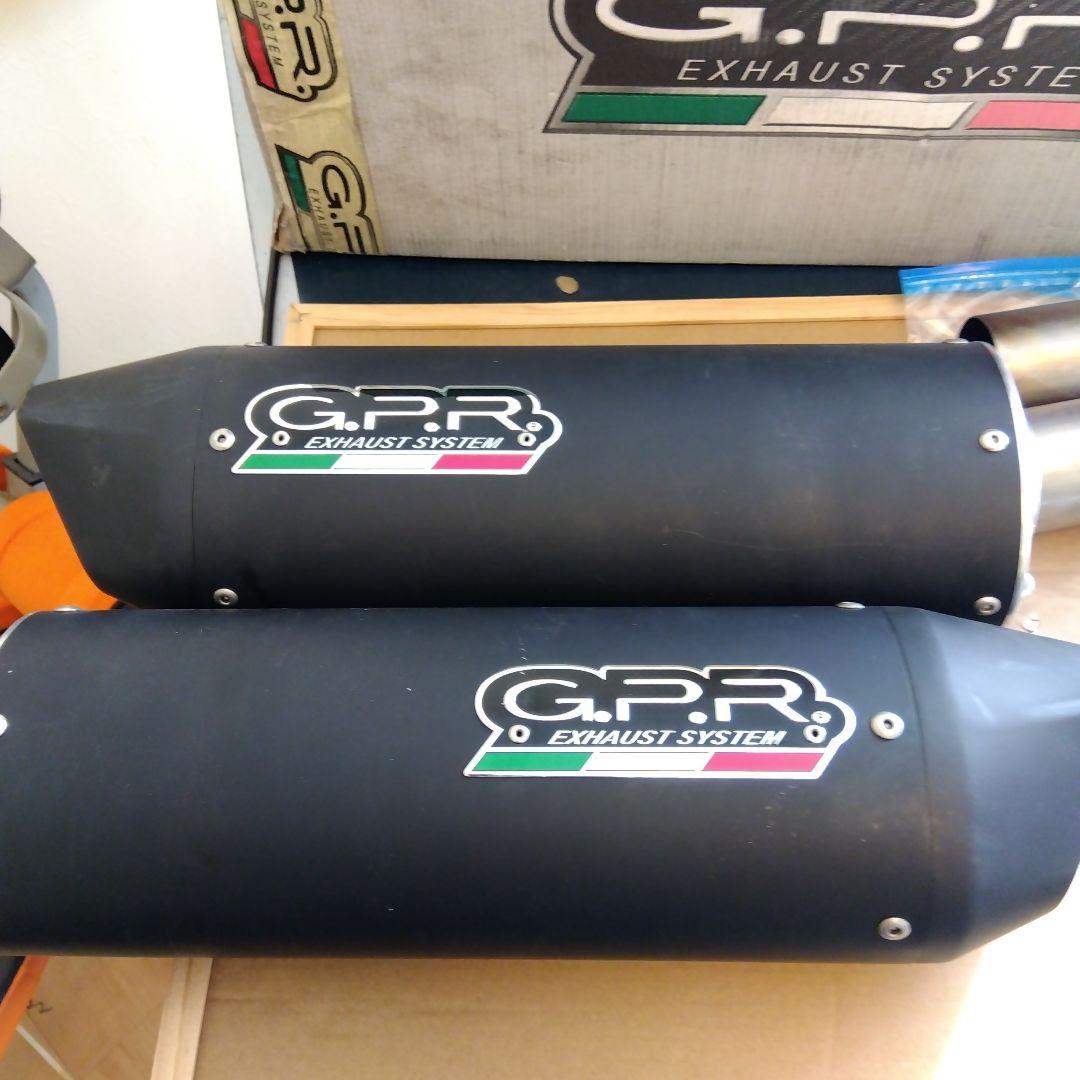 ホーネット900マフラー