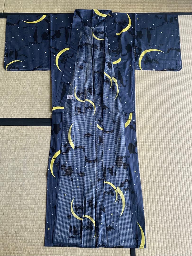 夏のセール10.000→8000円　浴衣　未使用　ネイビー　ハロウィンみたいな柄