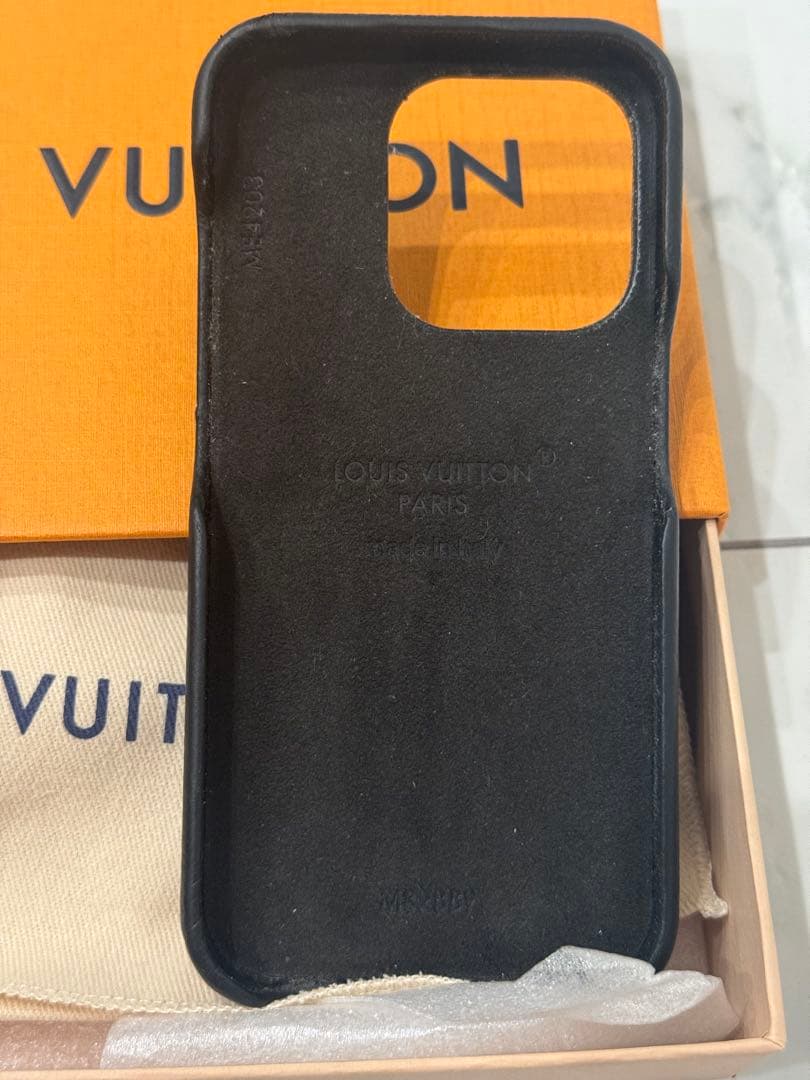 LOUIS VUITTON iPhoneケース モノグラム15Pro