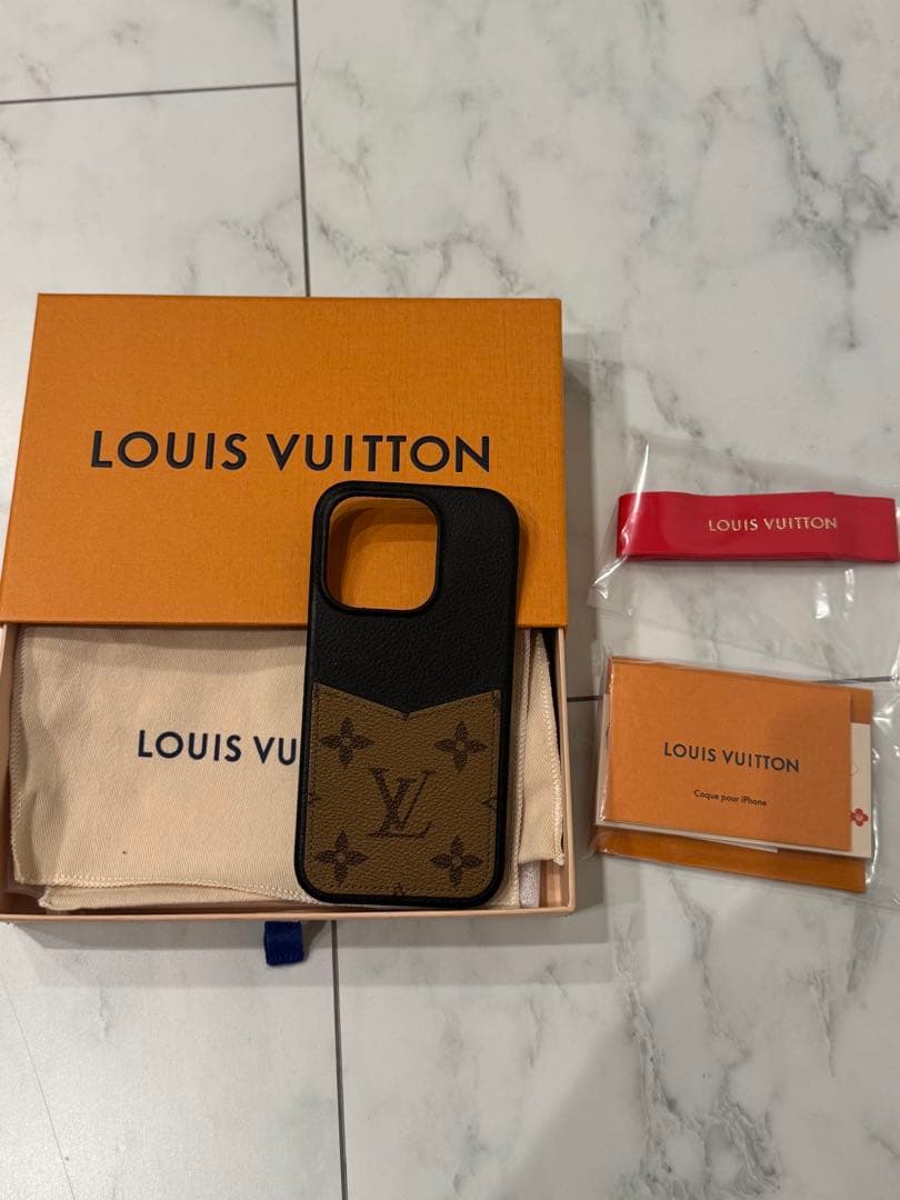 LOUIS VUITTON iPhoneケース モノグラム15Pro