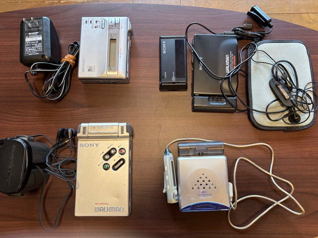 WALKMAN カセット.MDプレーヤー 4台セット ジャンク