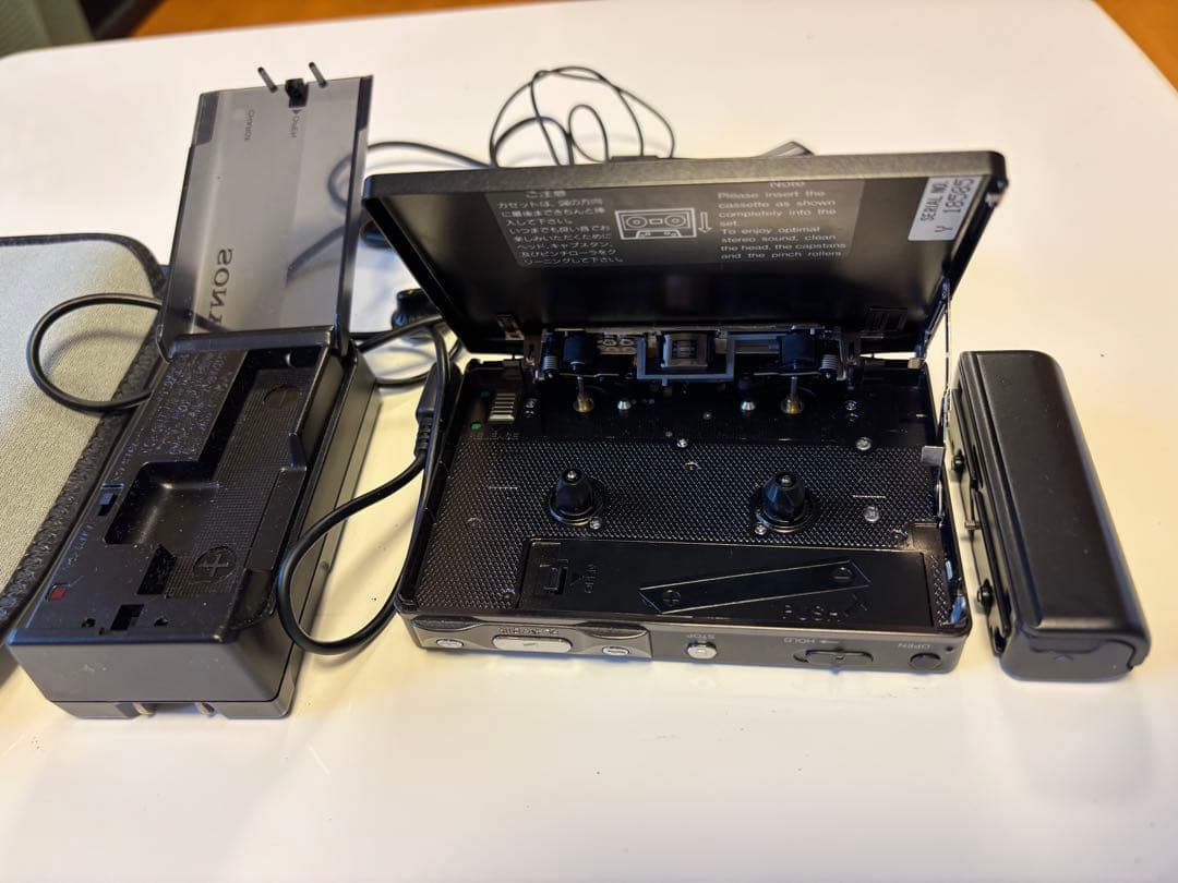 WALKMAN カセット.MDプレーヤー 4台セット ジャンク