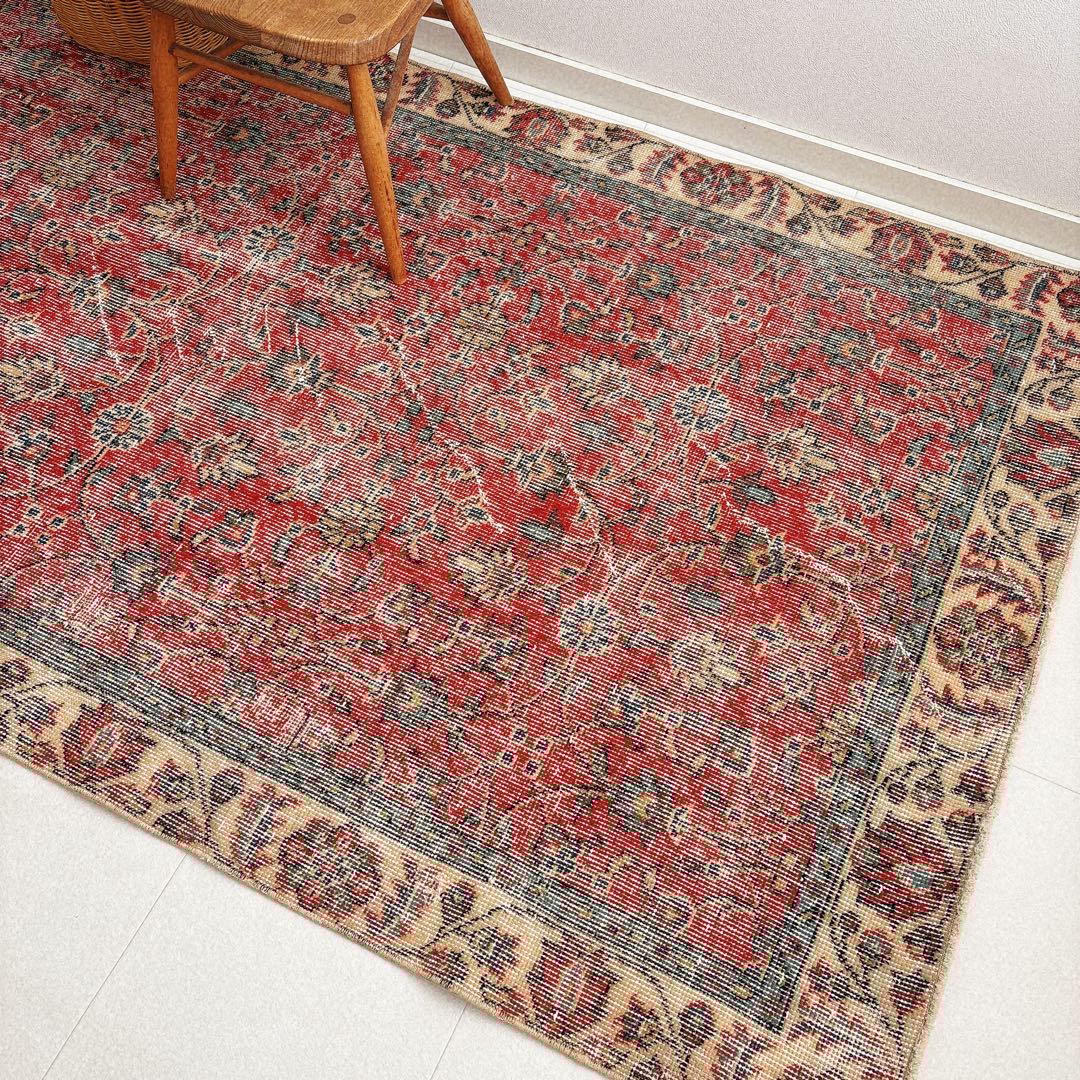 トルコ ヴィンテージラグ 赤 フローラル