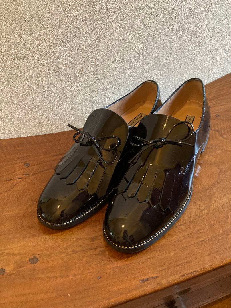 【本日価格】インターショシュール レースリボンエナメルキルトシューズ 37