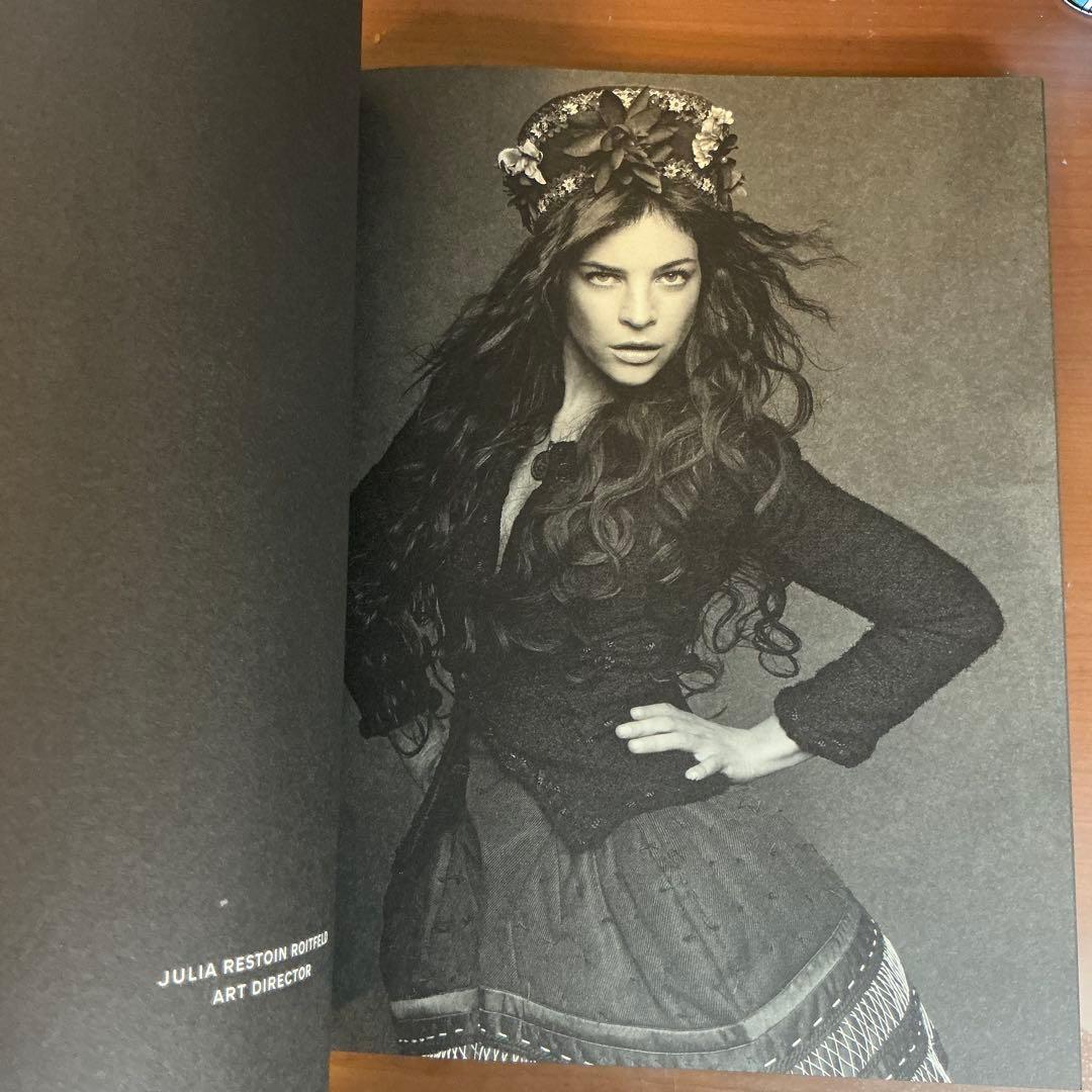 洋書 Karl Lagerfeld THE LITTLE BLACK JACKET