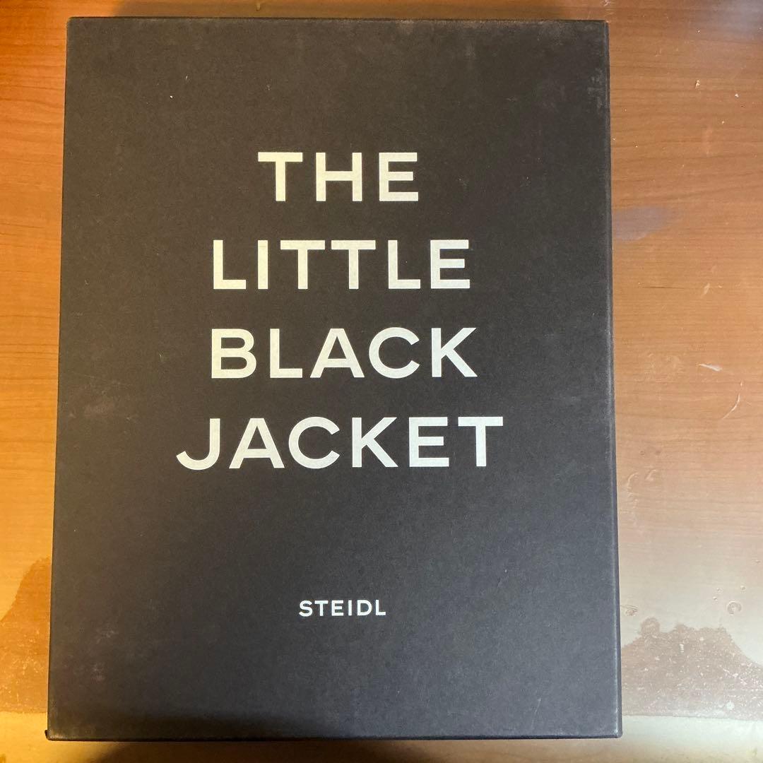 洋書 Karl Lagerfeld THE LITTLE BLACK JACKET
